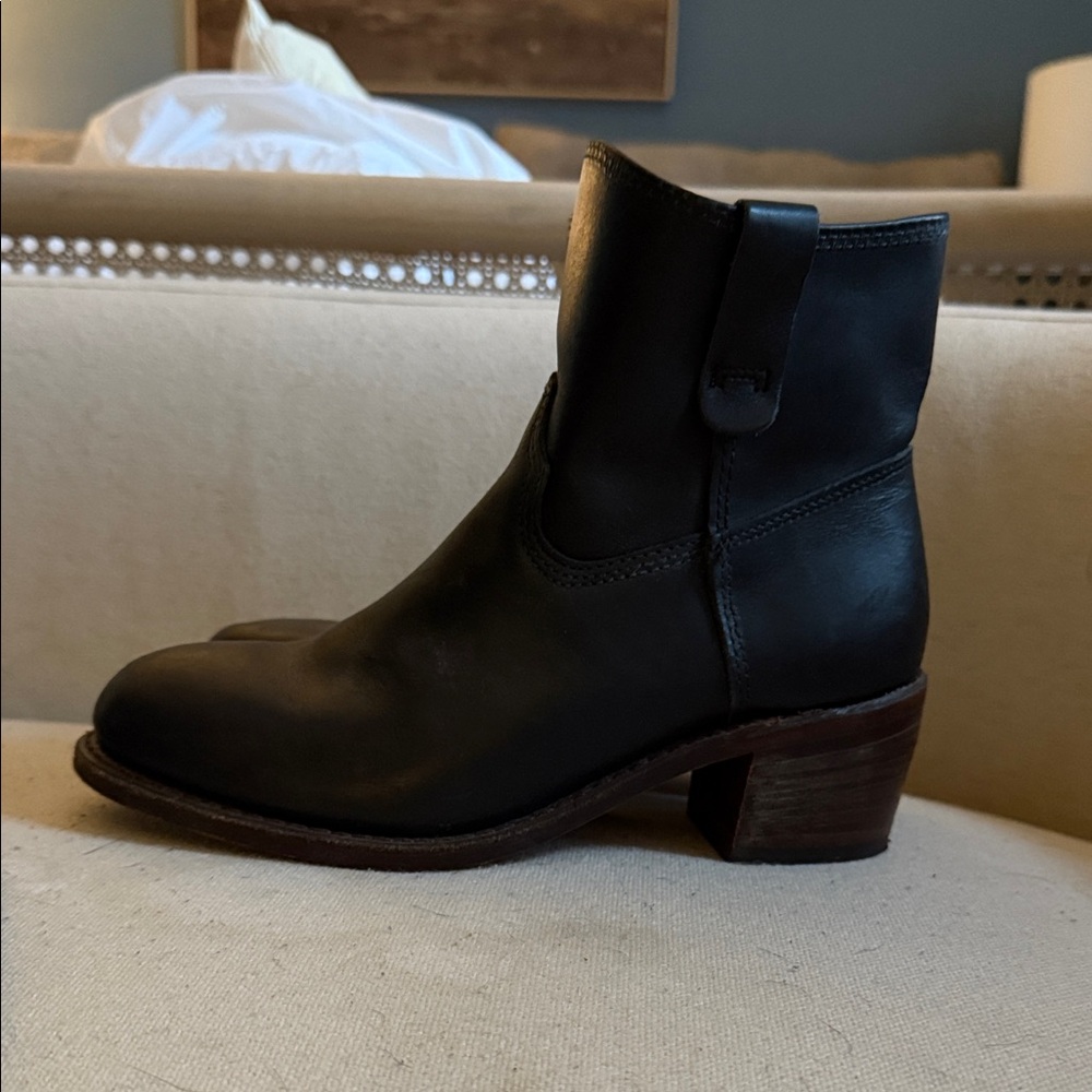 Red Wing Heritage Discontinued Inez 8